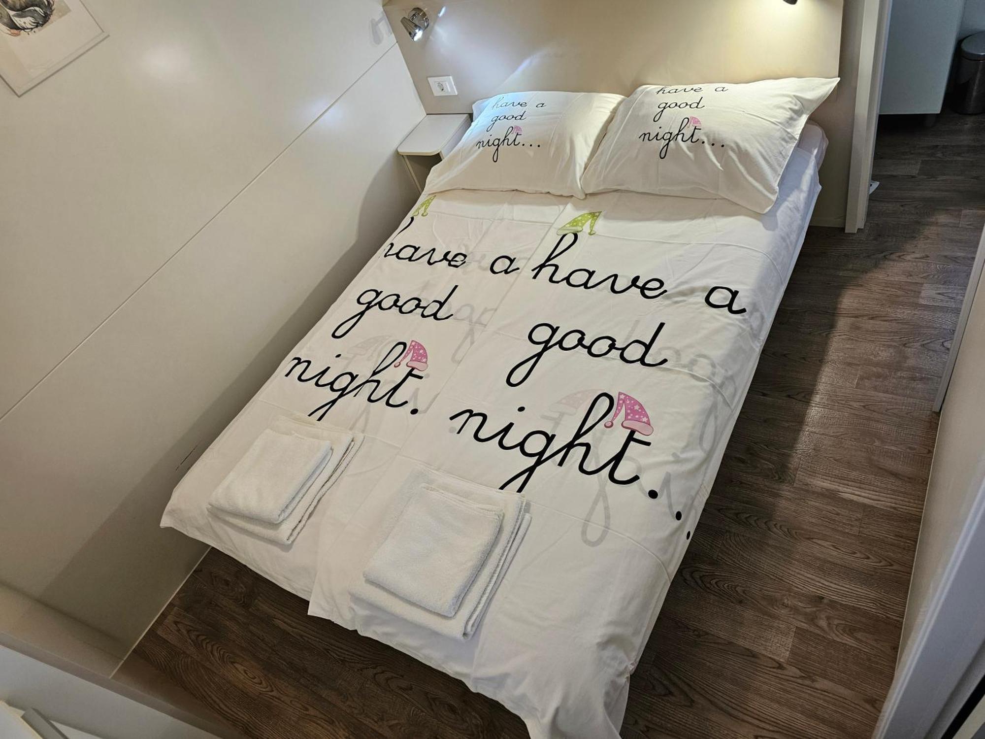 Mobile Home Sea Fairy , Jezera , Murter Tisno Ngoại thất bức ảnh